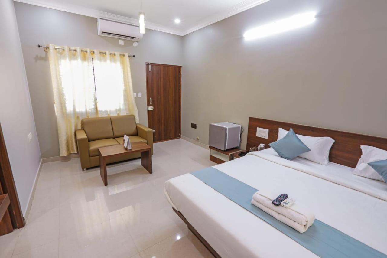 Hotel Gateway Suites Bangalore Airport Yelahanka Dış mekan fotoğraf